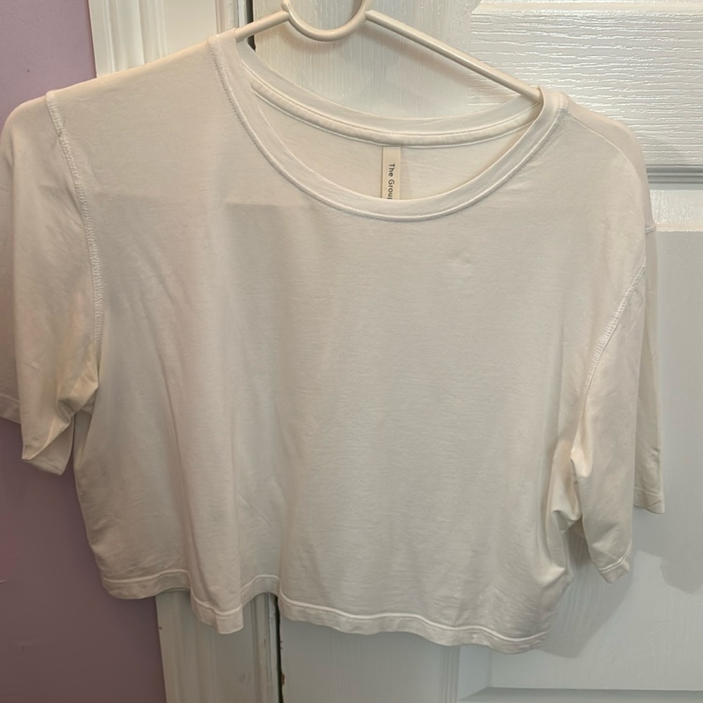 Aritzia white crop top